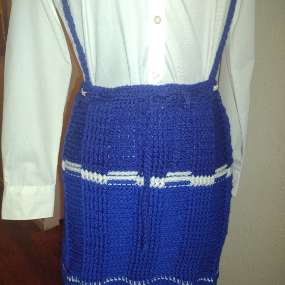 Crochet royal blue and white accordion style skirt - Picture 3 of 4